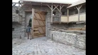 The gate of Male&scaron;ov castle...listen to the sound!!!!