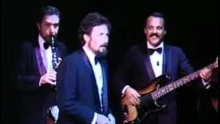 Serenata Tímida · Humor Dulce Hogar · Les Luthiers