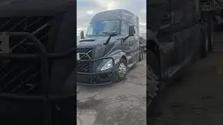 2026 Volvo vnl 840 and 2026 extreme spread axle 53-foot flatbed trailer.