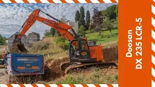 Short tail swig Doosan DX 235 LCR-5 loading a tipper - Midweek Moments