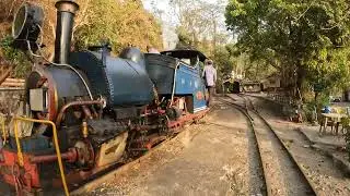 स्टीम इंजन और RONG TONG स्टेशन। DARJEELING HIMALAYAN RAILWAY @RAIRAILFAN