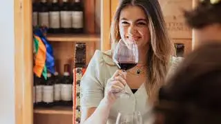 How to book the perfect wine tour in Tuscany