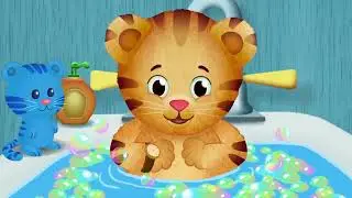 Daniel And Tigey Take A Bath
