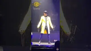 Ralph Tresvant making his entrance on The Legacy Tour 💛💛💛💛💛💛.🎥: @maryfleming79