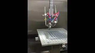 Hardware and plastic three-axis reciprocating spraying machine