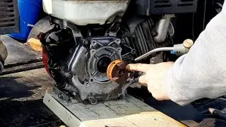 HOW TO REMOVE A STUCK LOVEJOY COUPLER FROM A SMALL ENGINE THE EASY WAY