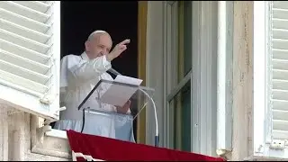 Pope Francis in hospital for intestinal surgery