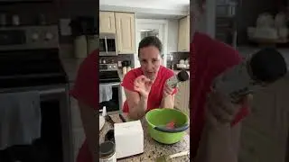 Epicure product demonstration-burger press