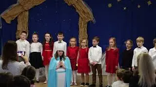 Piosenka &bdquo;Matka Boska&rdquo; (Małe Aniołki) w wykonaniu uczni&oacute;w klasy 1 Zespołu Szk&oacute;ł w Ceranowie