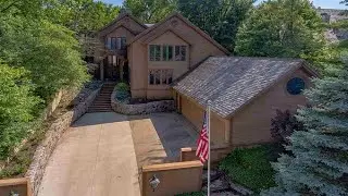 7009 Woodcroft Lane, Fort Wayne, IN Presented by Beth Goldsmith - Lynette Johnson.