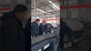 Rongchi customer visit our factory at jinan China#cncrouter #cncmoldingmachine #cncfactory #china