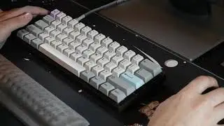 Poker(Pok3r) Keyboard Sound Test with lubed Holy Pandas