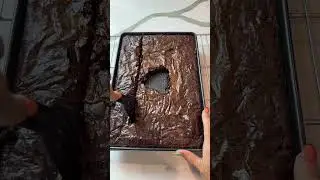 Testing Non-Stick Baking Sheets for Brownies #brownies #baking #bakingsheets