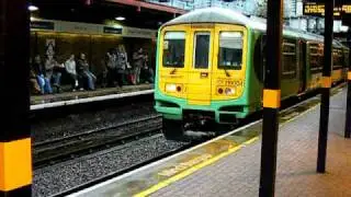 A 319 at  Kings Cross Thameslink