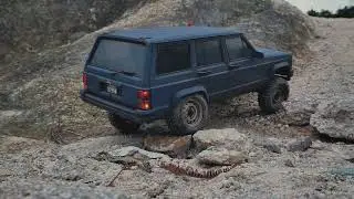 CROSS AT4V Cherokee Offroad ，feel the fun of diff lock  ~