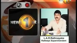 Newsfirst_Commuters inconvenienced due to the delay in train services
