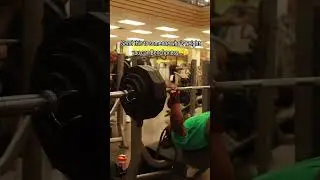 Let&rsquo;s see where the dawgs at 🤝 Follow for hard laughs and heavy lifts ! Collecting FlexFam