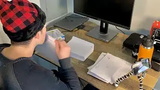 I Sent 100 Random Strangers a Christmas Card