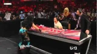 WWE Raw 09-20-10 Layla vs Melina /Unified Divas Championship Match