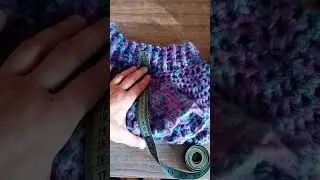 Продаю манишку из пряжи Viking Naturgarn.