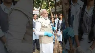 PM Modi discusses benefits of Cleanliness with youngsters | #10YearsOfSwachhBharat | #shorts