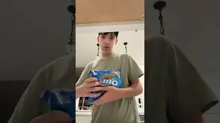 Trying the toffee crunch Oreos