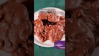 Easy Crockpot Candy (Chocolate Peanut Clusters)