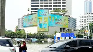 3D Robotic LED Display 8infini OOH Ads | Garnier Super UV Cooling Water Gel x #GarnierMovement