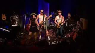 Place in the whiskey -  Smokin Appaloosa (Original by Gretchen Wilson)
