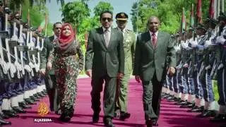Maldives: islands lost in corruption