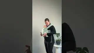 Как правильно расположить ножки 4-недельного малыша в слинге Boba Bliss &mdash; советы по ношению ребен...