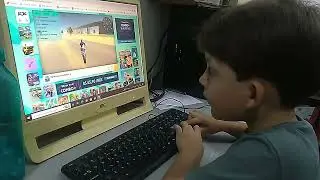 GUSTAVO JOGANDO JOGOS ON LINE NO COMPUTADOR  GUSTAVO BY DJGUMMER 12/10/2022