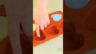 🧼 Color-Changing Soap 💥 Watch the Magic Happen! 🎨