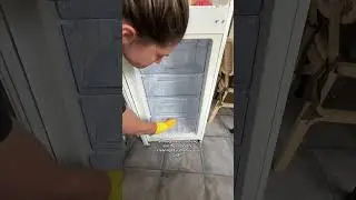 Serious deep clean on a freebie fridge freezer #deepclean #cleanwithme #kitchen
