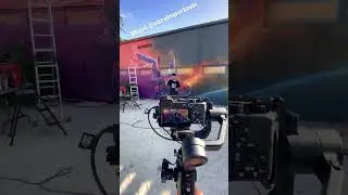 Il est temps de D&eacute;corer Les bureaux Easy import auto de Miami !
