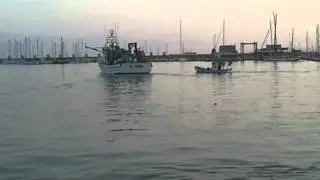 el caena saliendo del puerto de burriana