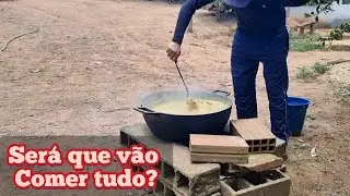 Fui cozinhar a comida  deles  será que comeram tudo?