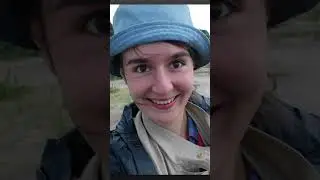 Девушка из мема 