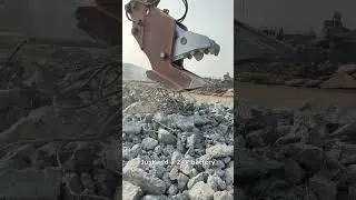 Meet the Hydraulic Magnet Pulverizer: Crushing Concrete & Sticking to Metal Like a Pro!