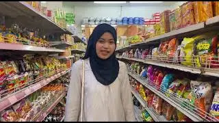 TUGAS UAS MATA KULIAH MANDARIN KELOMPOK DELLA WULANDARI(12416018) DAN DELA( 12416005)