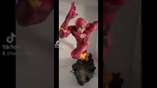 Flash Premium Format by Sideshow  - Dc Comics Statue Collection