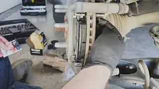 Chevy suburban 2022 model rear brake pads fixing#viral video🎥🧳🥰#