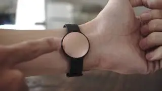 Tinhte.vn - Tr&ecirc;n tay Mitfit Shine 2