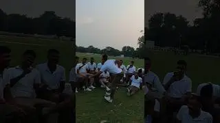 😂 ट्रेनिंग करने आई #malaikaarora mem.. #uppolice 🚨 #training #masti