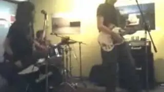 The Nondenoms scream interlude at The Green Bean