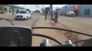 Die trip hoe my driewiel Na all sy goet reggemaak is Se trip huistoe