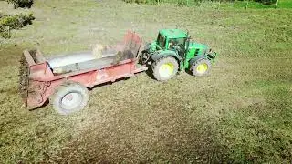 Dung spreading at the Ballo