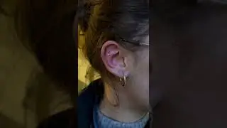 What does a Hidden Helix Piercing with a floating gem look like? 💎
