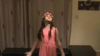 Kid dance with singing the song ,My niece dance