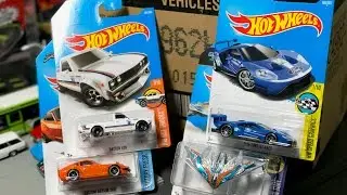 Lamley Unboxing: 2017 Hot Wheels International H Case